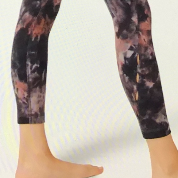 Lululemon Align Highrise Leggings size 12 - Picture 3 of 5